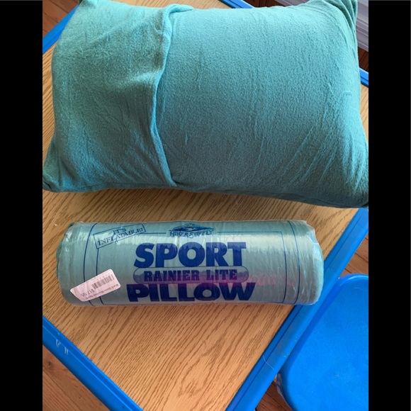 2 Inflatable pillows - Picture 2 of 3